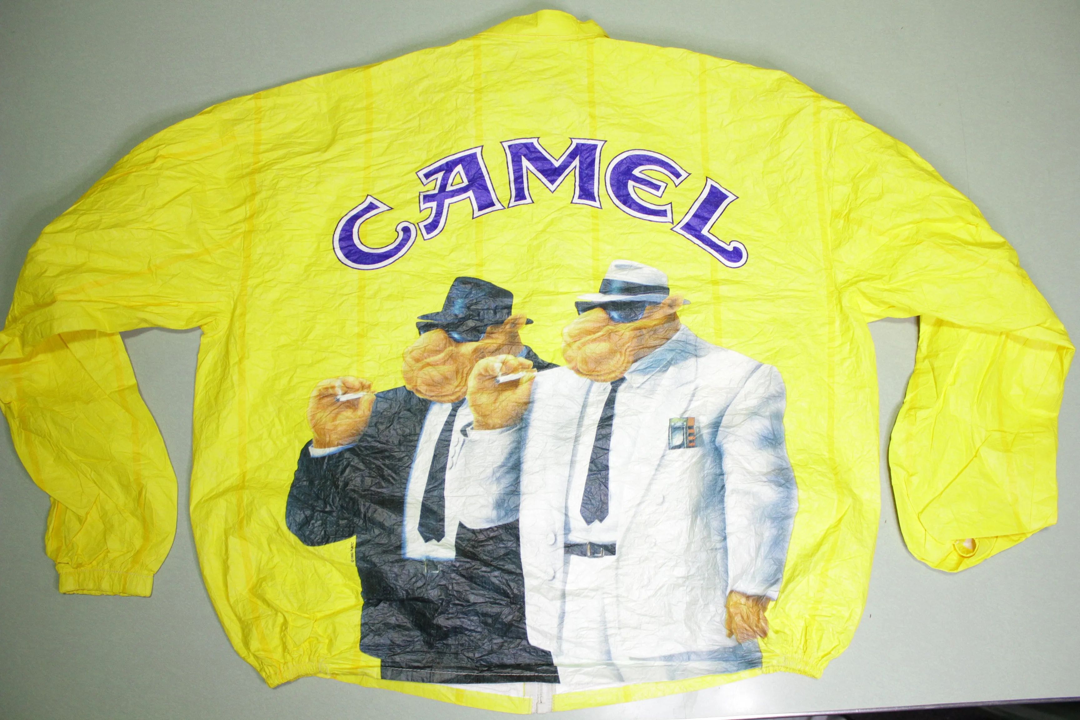 Camel Cigarettes Vintage 90's Smoking Twins Tyvek Tobacco 1992 Jacket