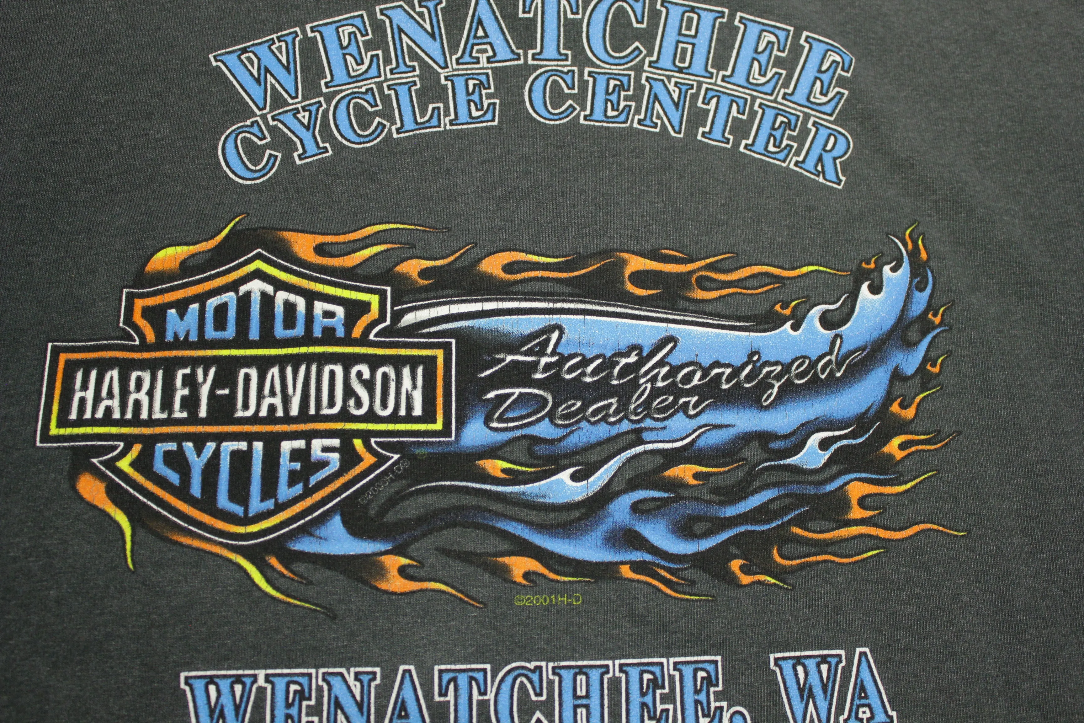 Harley Davidson 2001 Wenatchee Faded Black Single Pocket T-Shirt