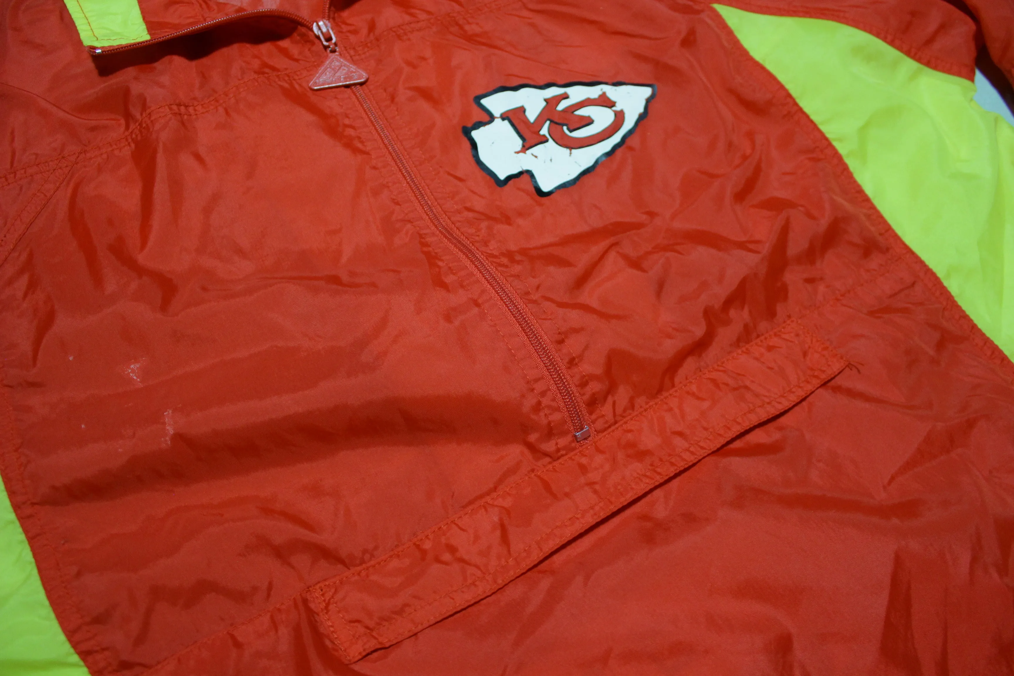 KC Kansas City Chiefs Vintage Apex One NFL Windbreaker Pullover Center Pouch Jacket