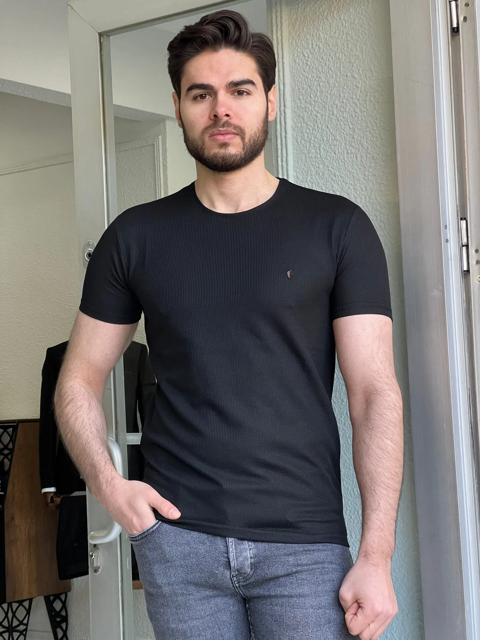 Slim Fit Short Sleeve Black T-shirt